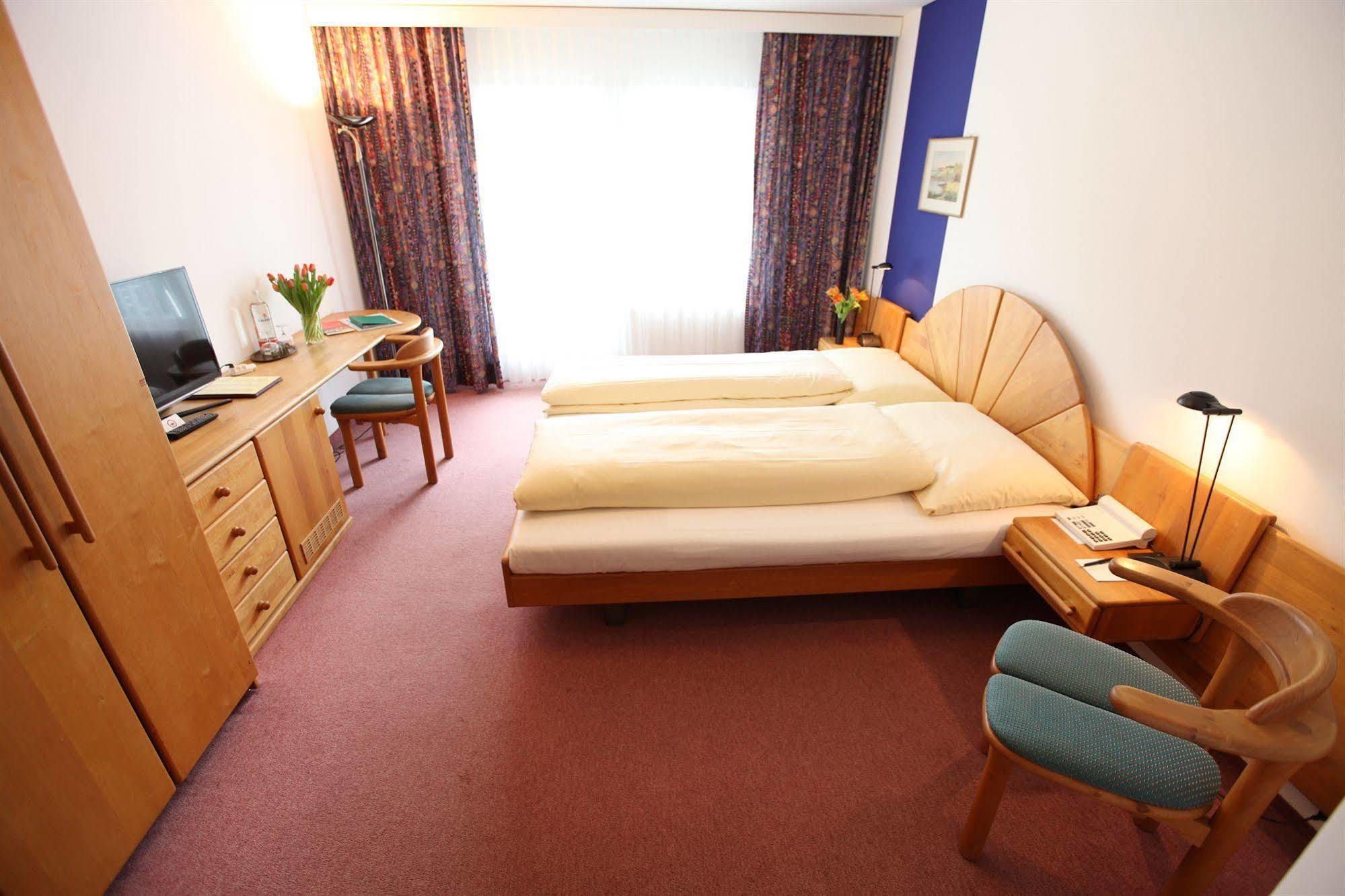 Typically Swiss Hotel Altana 施库尔 外观 照片