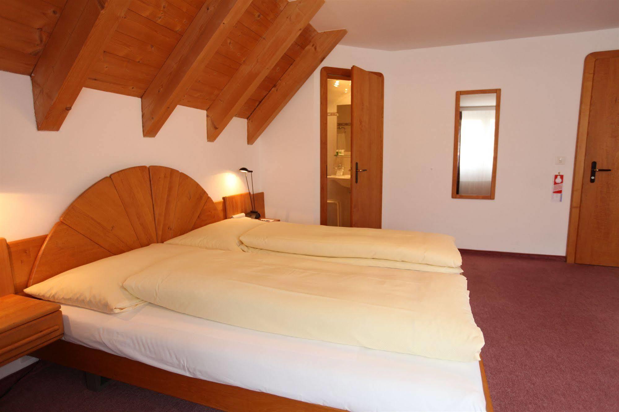 Typically Swiss Hotel Altana 施库尔 外观 照片