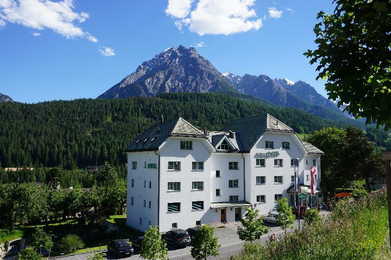Typically Swiss Hotel Altana 施库尔 外观 照片